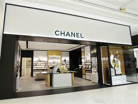 CHANEL Fragrance & Beauty Boutique .